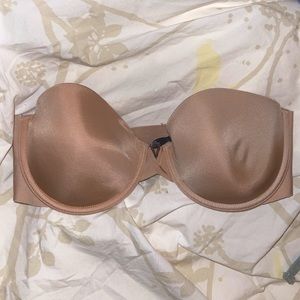 Victoria’s Secret strapless bra 34c, nude
